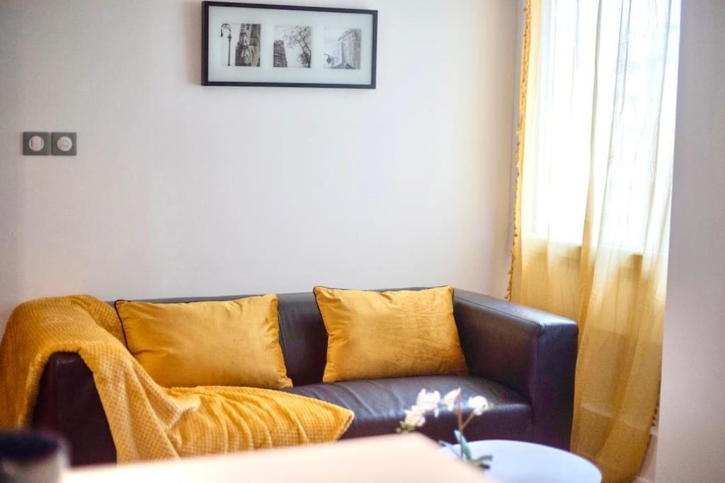 T2 Cosy & Moderne Avec Parking Prive Gratuit A Villeurbanne Extérieur photo